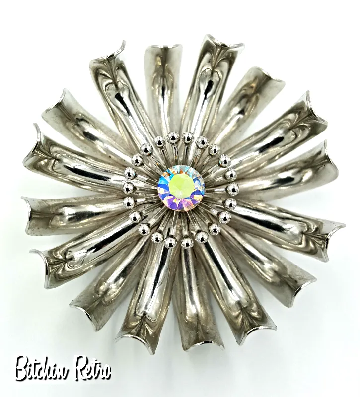Vintage Spider Mum Brooch With Center Aurora Borealis Rhinestone