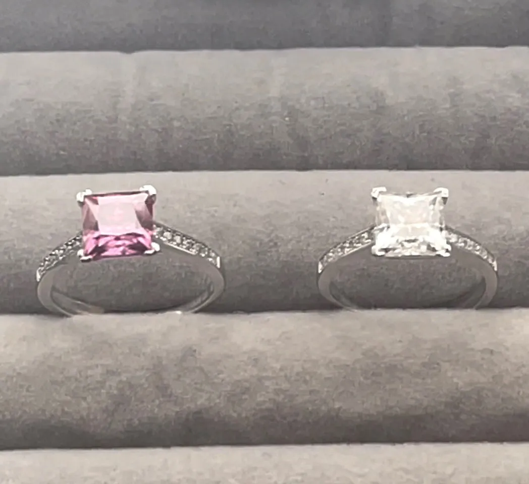 VVS1 2.0 CARAT Moissanite Engagement Ring | Princess Cut Engagement Ring | Pink Diamond Ring | Moissanite Ring |  Womens Pink Diamond Ring
