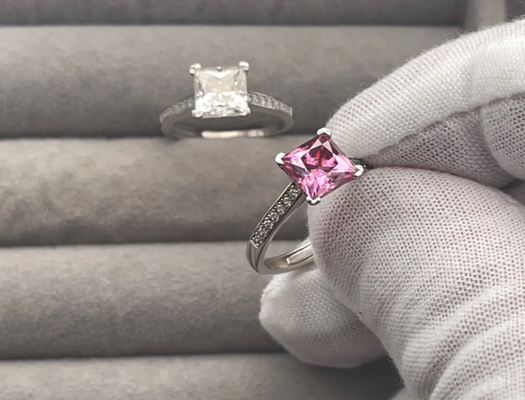 VVS1 2.0 CARAT Moissanite Engagement Ring | Princess Cut Engagement Ring | Pink Diamond Ring | Moissanite Ring |  Womens Pink Diamond Ring