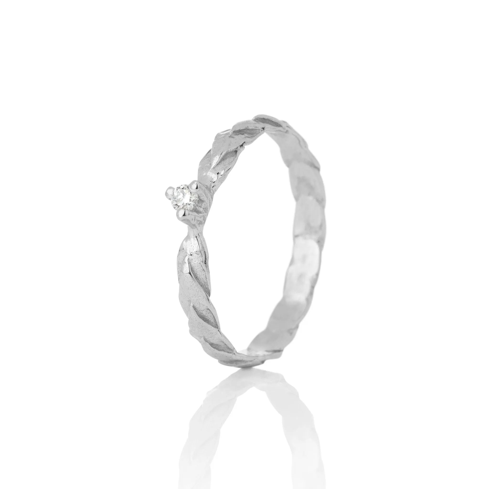 Women's diamond ring - RAN
