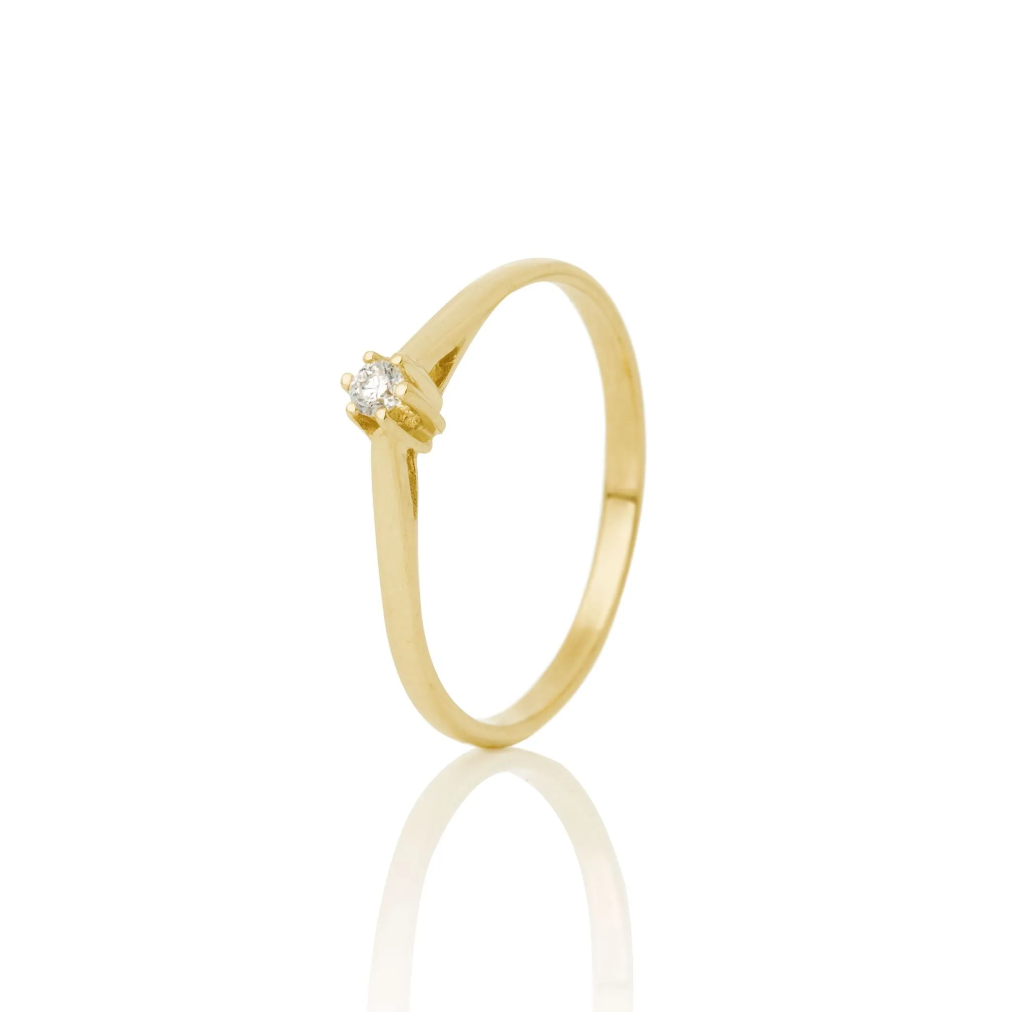 Women's diamond ring