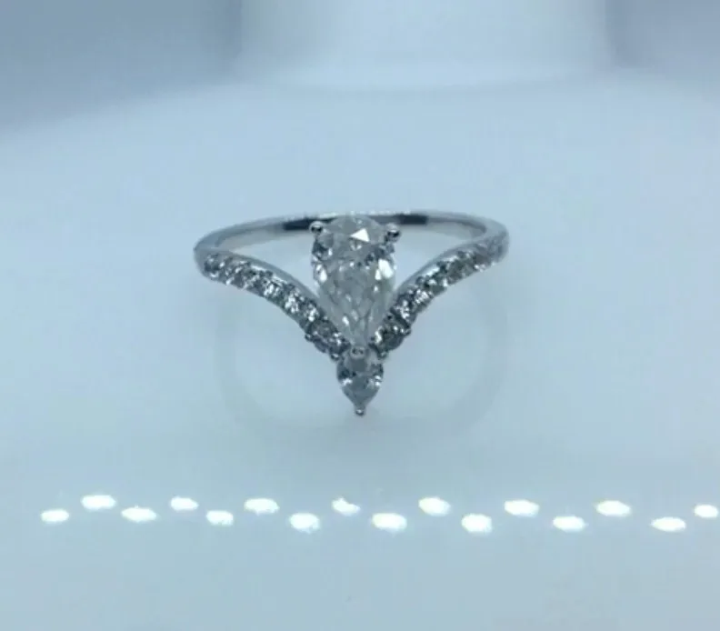 Womens Engagement Ring | Moissanite Engagement Ring